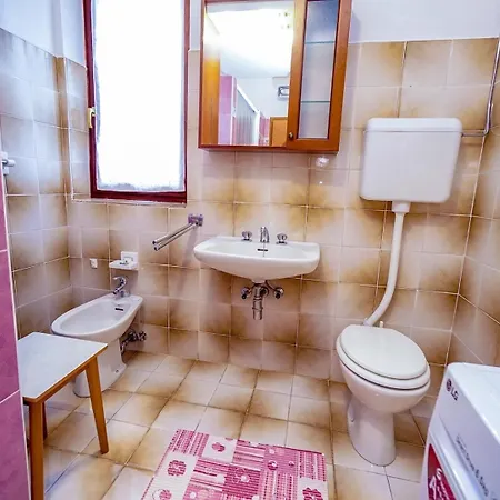 House With A Parking Space Valica, - 27201 Casa vacanze *